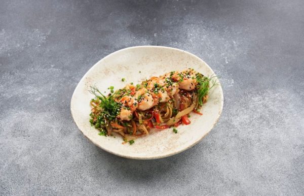 WOK Креветки и овощи