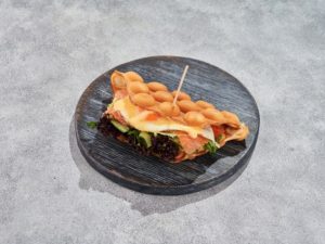 Гонконгский завтрак с лососем