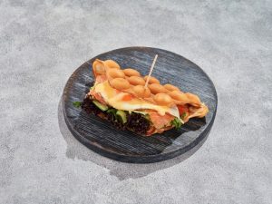 Гонконгский завтрак с лососем