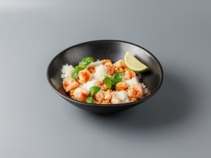 Орзо с тигровыми креветками