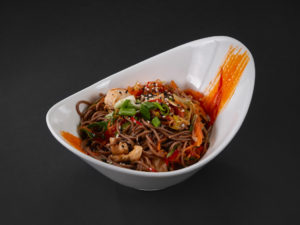 WOK C курицей и овощами