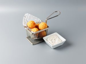 Сыр моцарелла в темпурной крошке