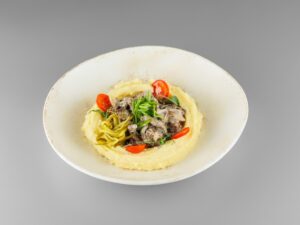Бефстроганов с пюре