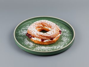 Творожное кольцо с вишней